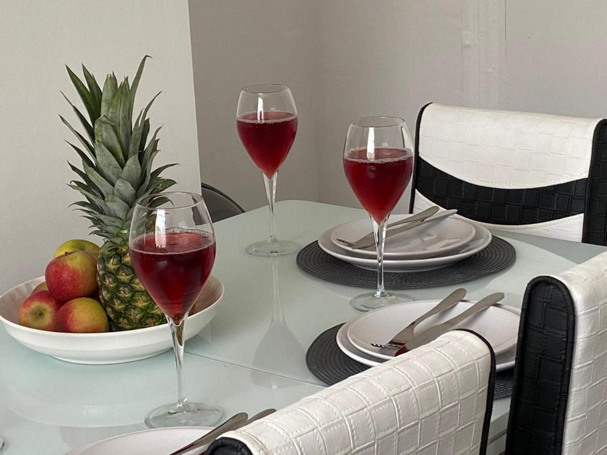Cosy Cheerful 2 Bedrooms Near Piccadilly, Etihad Stadium Sleeps Up To 5 Mánchester Exterior foto